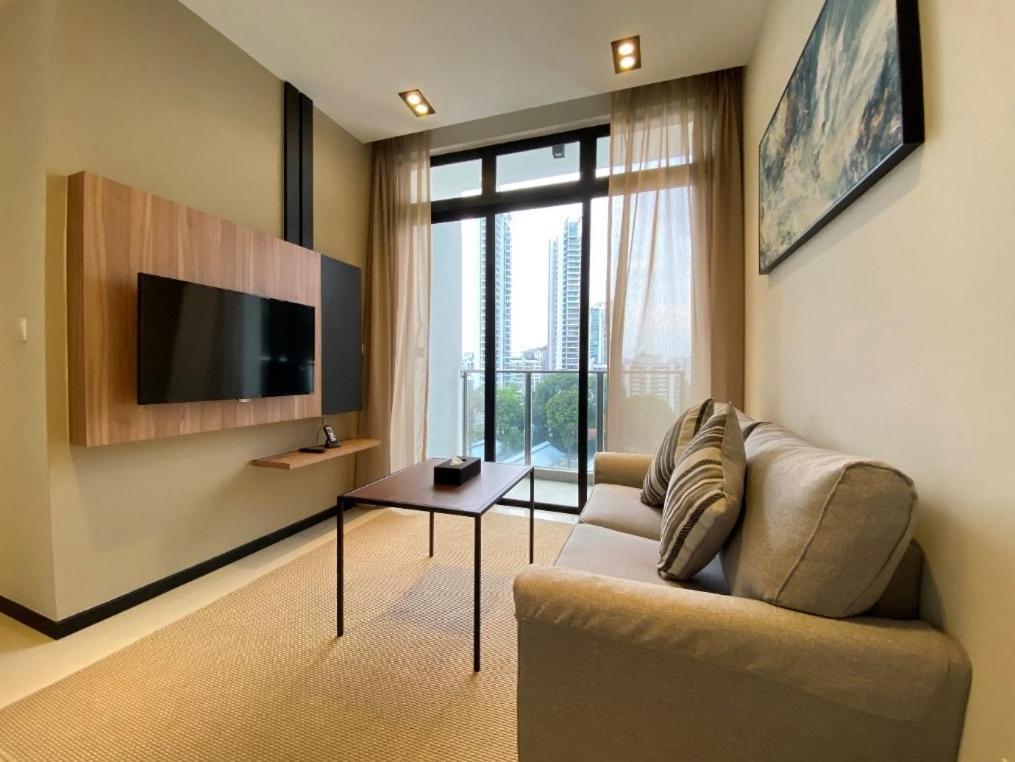 Momentus Serviced Residences Novena Сингапур Экстерьер фото