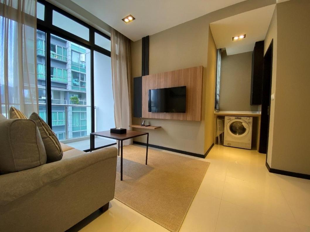 Momentus Serviced Residences Novena Сингапур Экстерьер фото