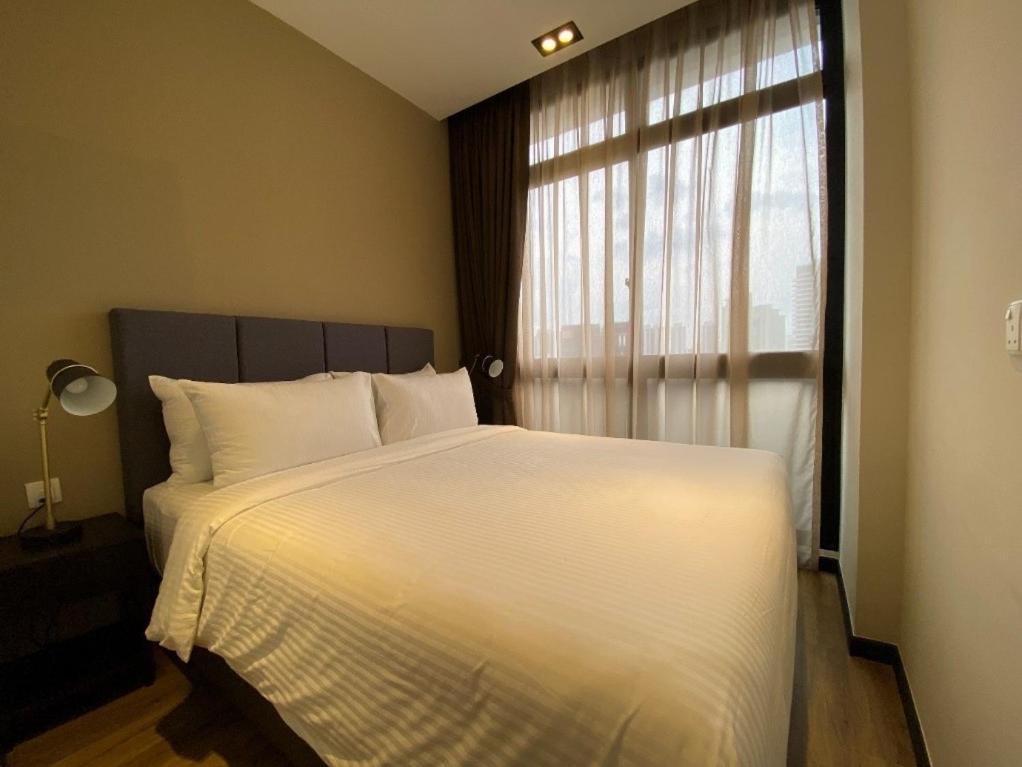 Momentus Serviced Residences Novena Сингапур Экстерьер фото