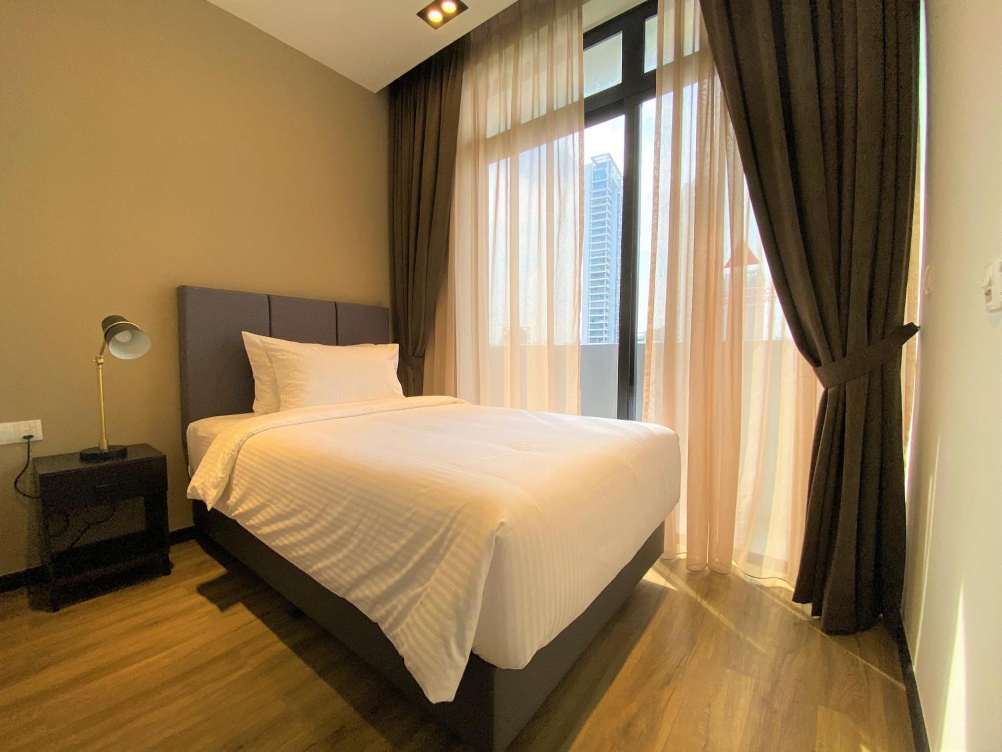 Momentus Serviced Residences Novena Сингапур Экстерьер фото